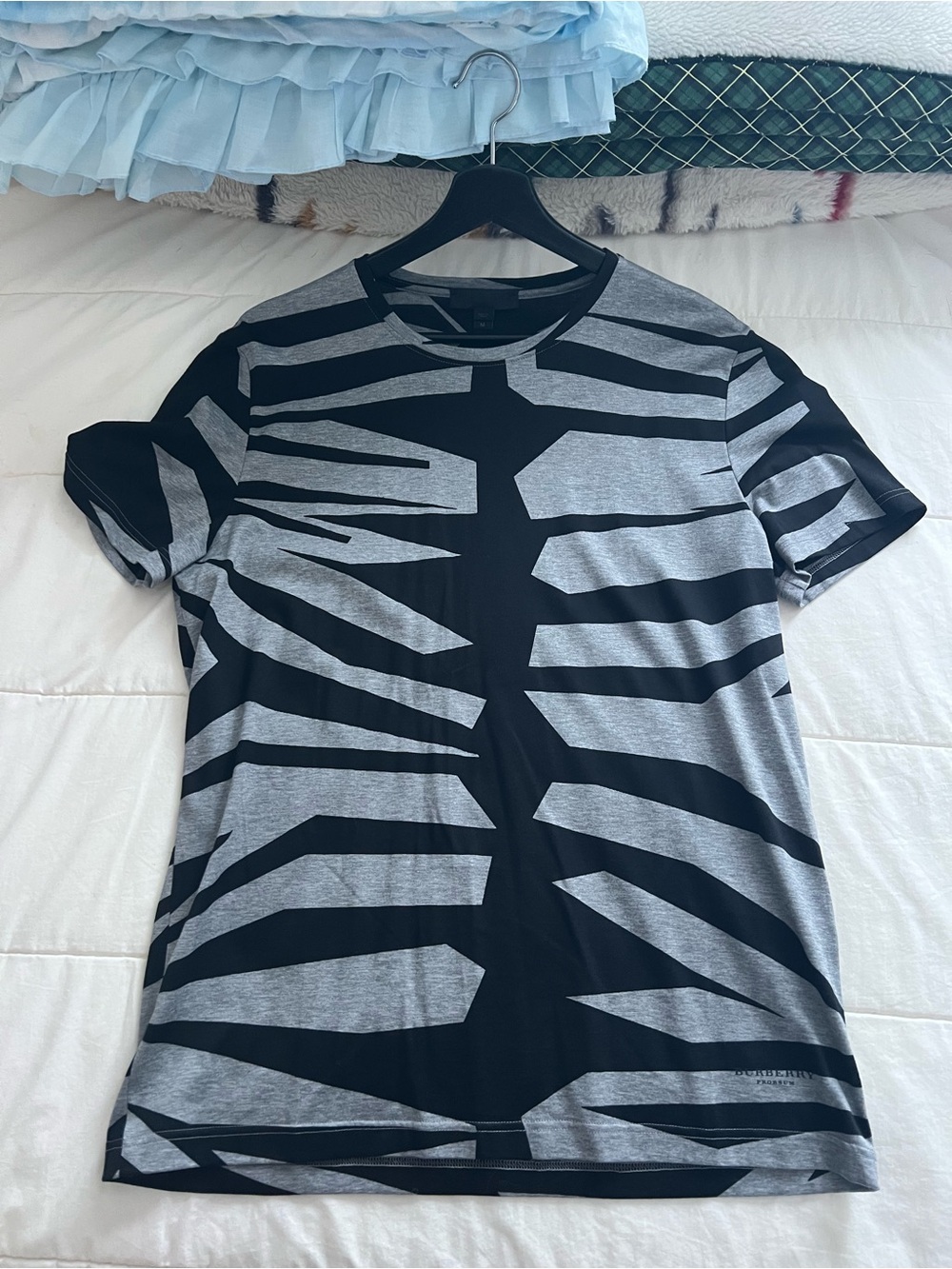 Burberry Black & Gray Abstract Stripe Short Sleeve Tee